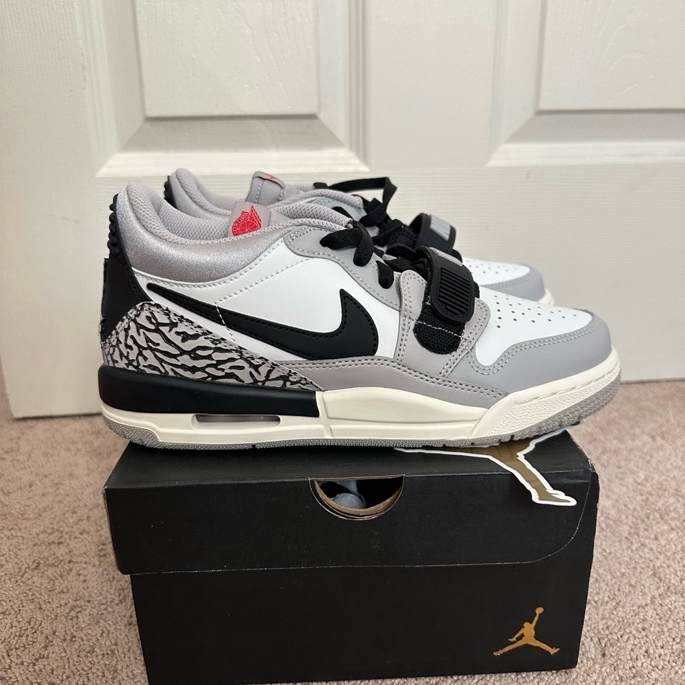 Air Jordan Legacy 312 Low Shoes